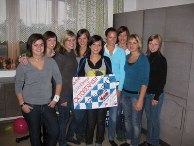 Gruppenavatar von ♥♥ Anna ♥ Babsi ♥ Carina ♥ Conny ♥ Maria ♥ Maria ♥ Steffi ♥ Steffi ♥ Vicky ♥♥