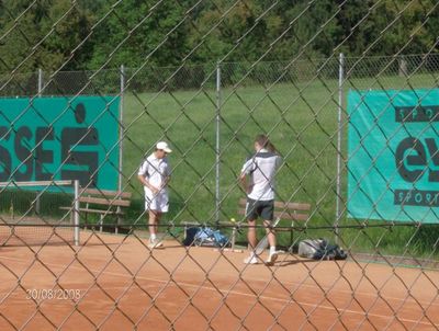 Gruppenavatar von zerst kumt Tennismanschaft dan kumt lang nix und dan kumt des andere  