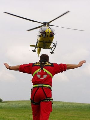 Gruppenavatar von Club der Hubschraubereinweiser/innen