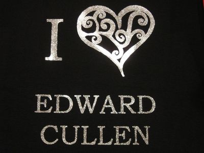 Gruppenavatar von ツ ღ ღ wärє ich єin  VaMpIR  würdє ich EdWaRd hεiraten ღ ღ ツ 