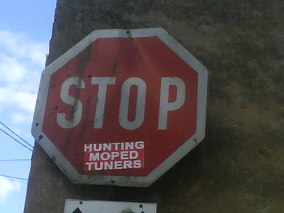 Gruppenavatar von STOP HUNTING MOPEDTUNERS !!!