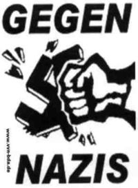 Scheiss nazis(PUNKS NOT DEAD)