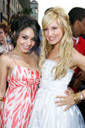 Vanessa Hudgens & Ashley Tisdale