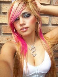 Blond,Pink und Geil!!! *Was will man mehr*