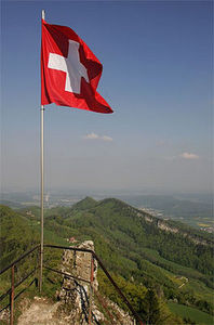 MAN(n) kann in der SCHWEIZ auch  "alleine" Spazieren gehen!!*gg*