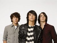 Gruppenavatar von JONAS BROTHERS 4 EVER AND EVER