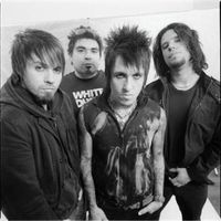♥ PaPa RoaCH FoR EvEr anD LonGeR...♥→BeSt BanD...‼