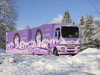 Milka Weihnachtstruck mit Sandra Pires