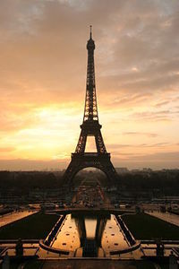 Der Eiffelturm ist phallisch...