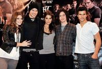 We ♥ Ashley greene, Kristen steward, Jackson rathbone, Robert pattison, Nikki Reed,Kellan Lutz,Taylor lautner,... 