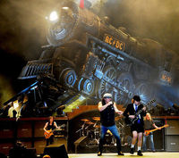 AC/DC kommt in unsere Stadt und WIR sind LIVE dabei!!!