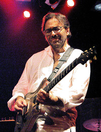 Al Di Meola | Earl Klugh solo@Wiener Staatsoper