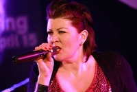 Natascha Flamisch mit BACK TO BLUES