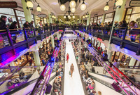 3. November 2016: Fashion, Glamour und Promisportler beim  Late Night Shopping im McArthurGlen Designer Outlet Salzburg @Designer Outlet Salzburg