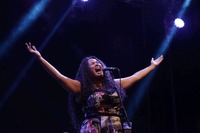 KYLA BROX supp: Geoffrey Goodman King Band@Reigen