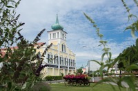 Designer Outlet Parndorf: Mit der Fashion Shopping Week in den Frühling