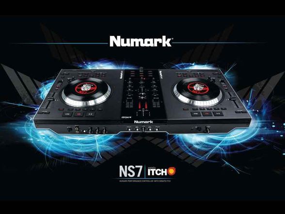 Numark NS7 - 