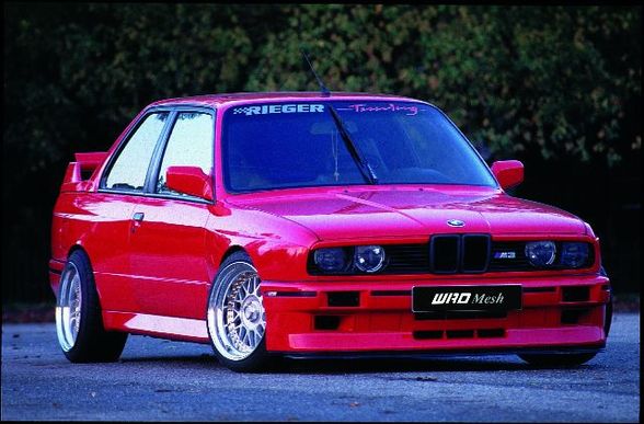 Aufgemotzte E30  - 