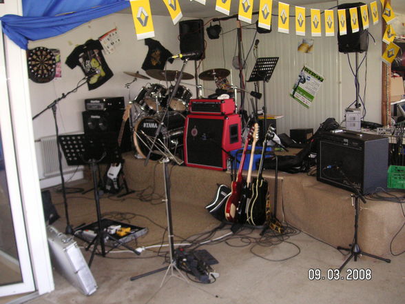 BAND ROOM - 