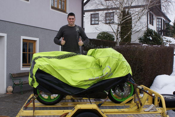 :-)   21.02.2009 >Kawa ZX-9R - 