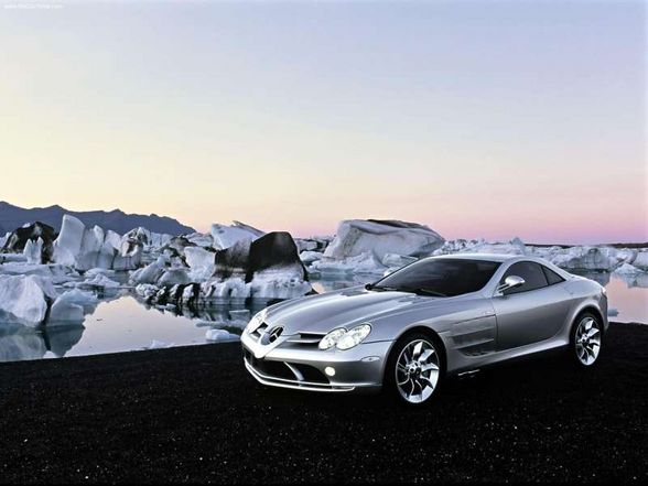 SLR-McLaren Mercedes W199 First Edition - 