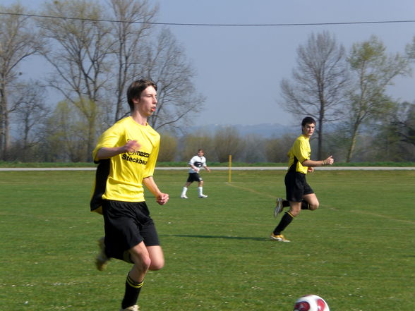 FC-Hinzenbach-AC Wörth 13.04.2008 - 