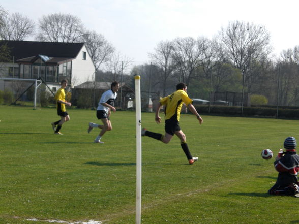 FC-Hinzenbach-AC Wörth 13.04.2008 - 