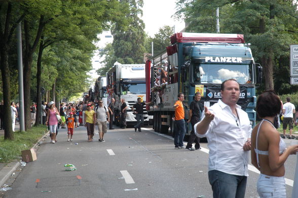 Streetparade 2008 ( Entlang der parade ) - 