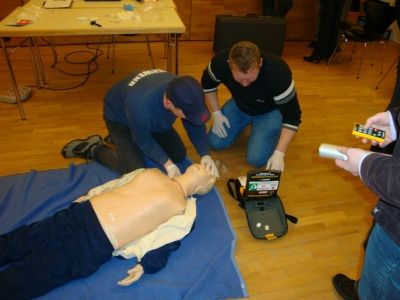 Defibrillator Übung - 