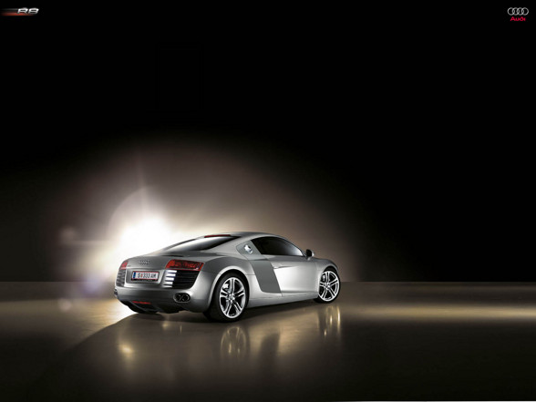 Audi R8 - 