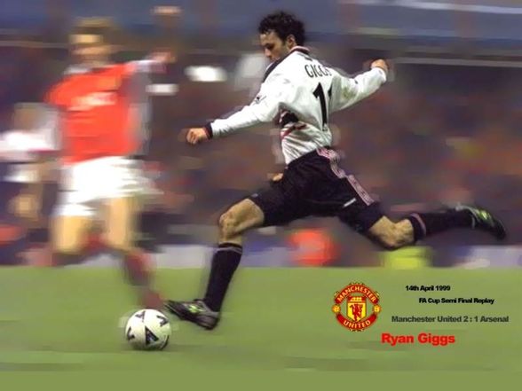 Ryan Giggs - 