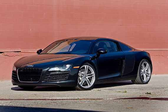 Audi R8 - 