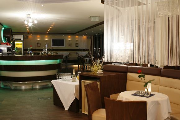 SAPHIR - LOUNGE - 