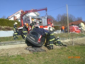 Fahrzeugbergung Weinberg 24.02.08 - 