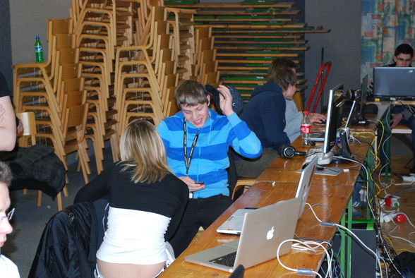 LAN2009 - 