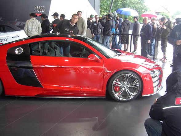 Audi r8 w12 - 