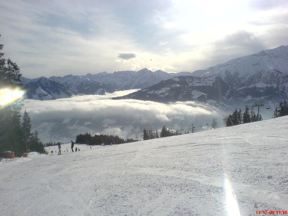 VIEL SCHNEE IN ZELL AM SEE - 