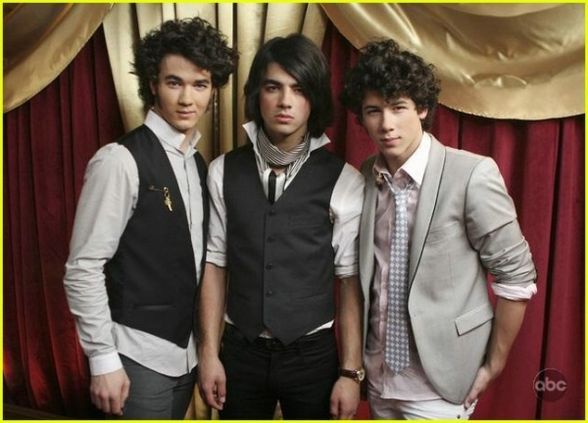 jonas brothers - 