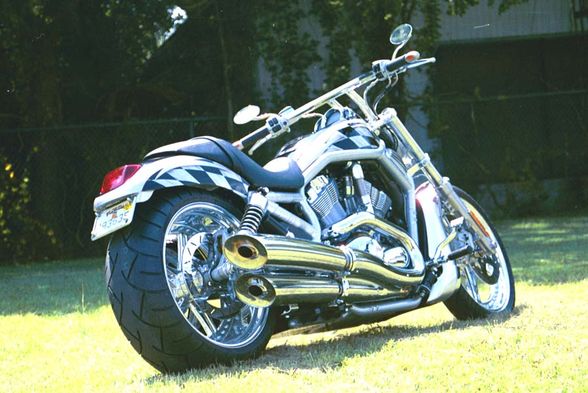 HARLEY DAVIDSON - 