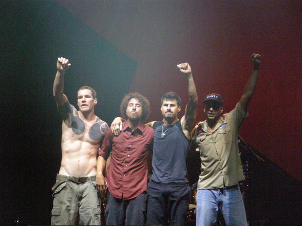 Tom Morello mit Rage Against The Machine - 