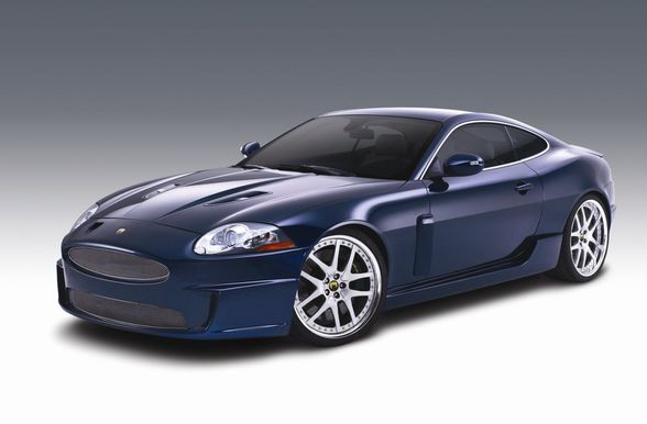 Aston Martin - 