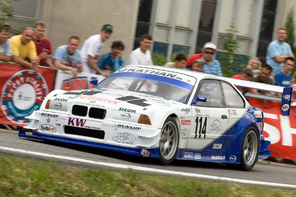 BMW - 