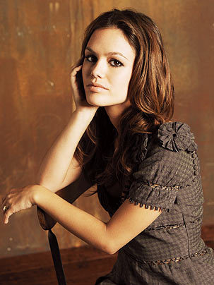 RAchel bilson - 