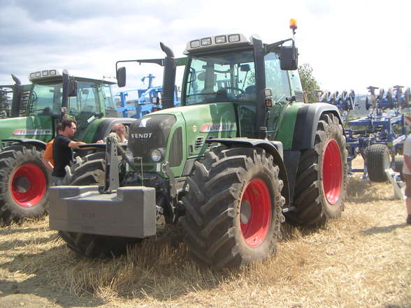 Des sind die geilsten Traktor wos gibt - 