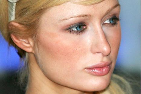 PARIS HILTON-die wahre blonde Schönheit - 