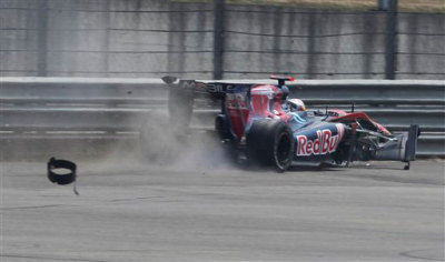 Unfall von Buemi in Shanghai - 