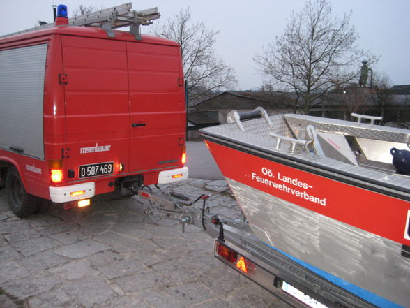 A- BOOT WASSERN - 