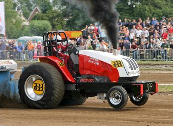 TRACTORPULLING - 