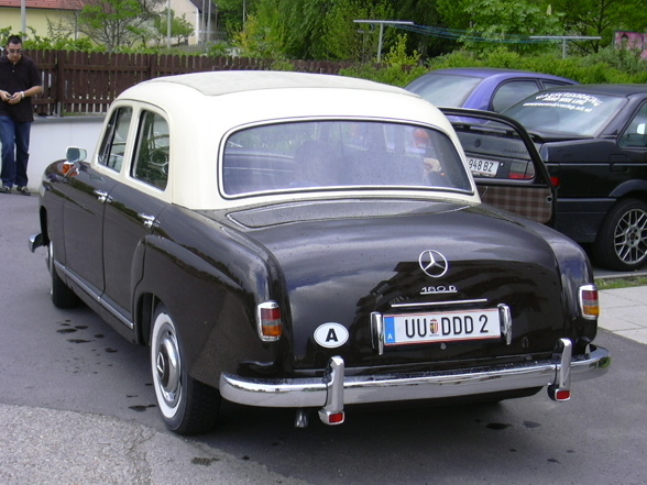 Mercedes Benz 180D - 