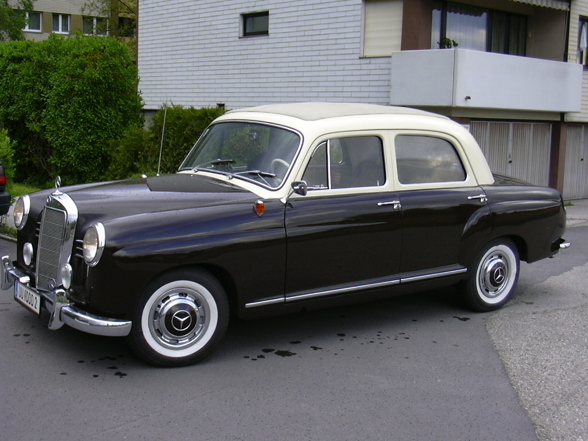 Mercedes Benz 180D - 